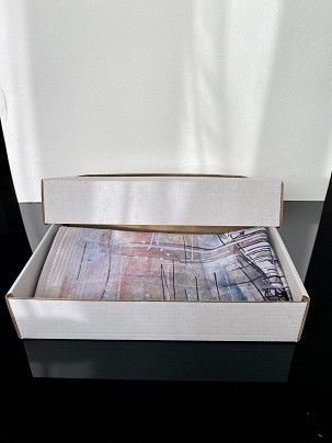 Szatén kendő – Győr, Kazinczy utca